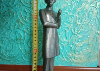 Статуэтка пушкин