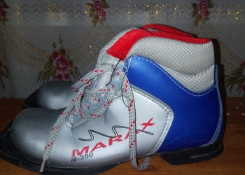 Ботинки лыжные 39 р-р