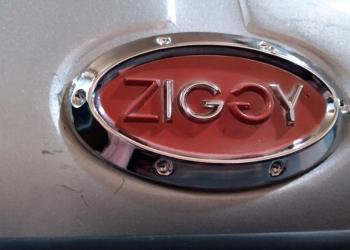 Куплю эмблему на багажник