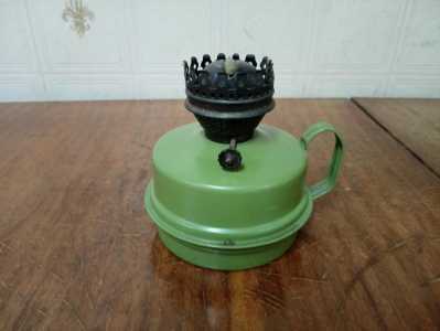 Керосинова лампа.