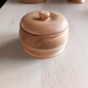 Солонка из дерева