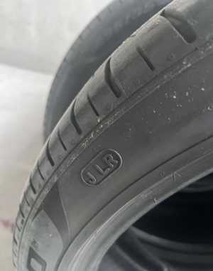 Pirelli P Zero 265/40 R22 Y J LR