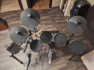 Электронная барабанная установка Alesis nitro mesh kit