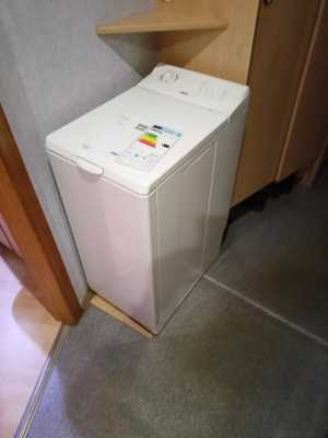 Стиральная машина БУ Zanussi ZWY 180