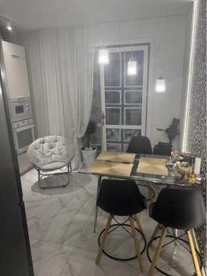 2-к квартира, 65 м2, 8/8 эт.