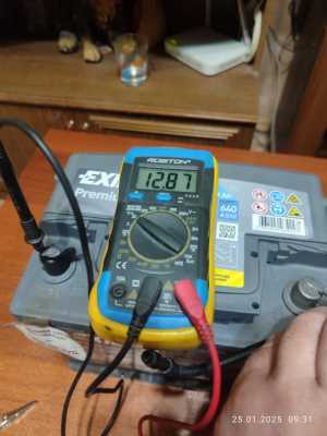 ����������� EXIDE Premium EA640