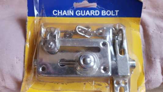 Дверная цепочка с засовом