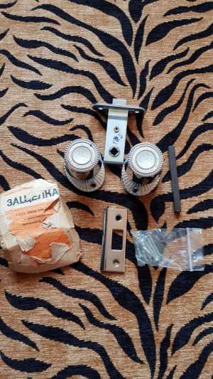 Защелка ручка