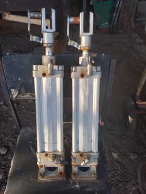 пневмоцелиндры