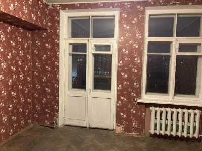 Продаются две комнаты в огромной квартире