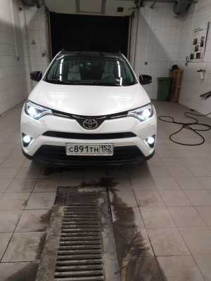 Toyota RAV4, 2018