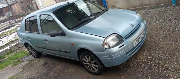 Renault Clio, 2001