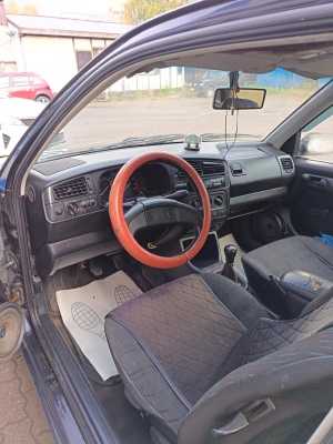 Volkswagen Golf, 1993