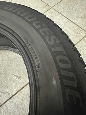 Bridgestone 235/65R17