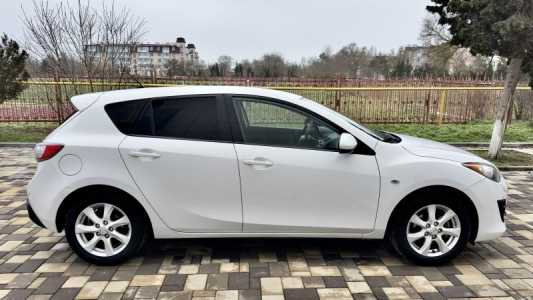 Mazda 3, 2011