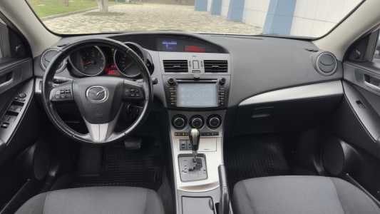 Mazda 3, 2011