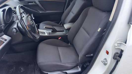 Mazda 3, 2011