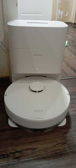 Пылесос со станцией самоочистки и мойки