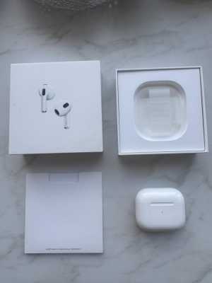 AirPods 3 �������� � ��������������