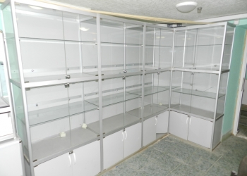 Витрины с освещением