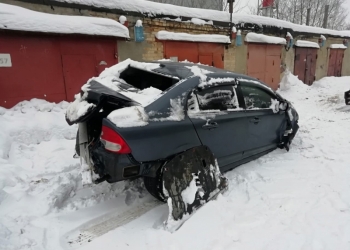 Запчасти на хонду цивик 4д