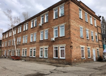 Нежилое 3-х эт здание г Лесосибирск