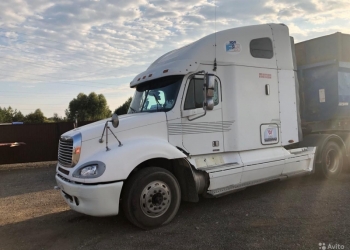 FREIGHTLINER COLUMBIA