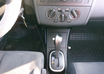 ���������� Nissan Tiida