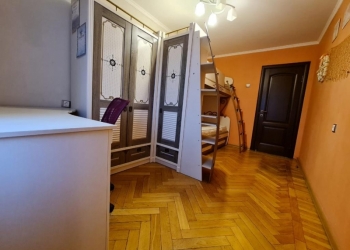 3-к квартира, 57 м2, 4/5 эт.