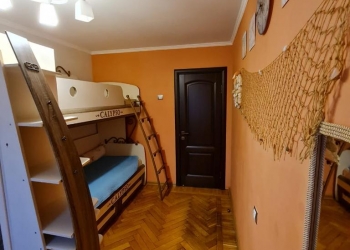 3-к квартира, 57 м2, 4/5 эт.