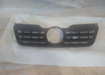 Renault Logan, решетка передняя.