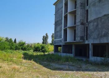 Продажа 5-ти этажного здания с уч.76 соток у моря, Сухум,Абхазия, 1-ая линия