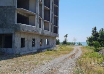 Продажа 5-ти этажного здания с уч.76 соток у моря, Сухум,Абхазия, 1-ая линия