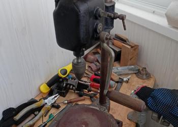 Станок сверлильный ручной.