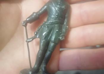 Продам статуэтку