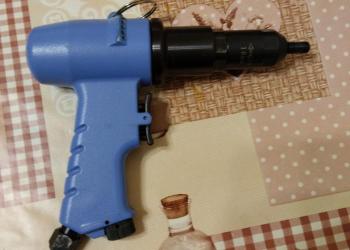 Клепало резьбовые пневматическое