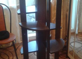 Стелаж на колёсиках.