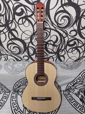 Классическая гитара