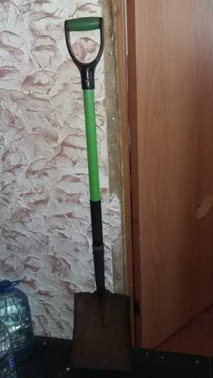 Лопата совковая