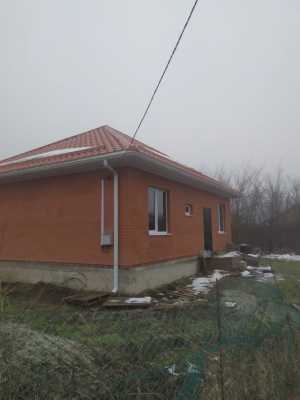 Дом новый, кирпичный 85 м2, ижс