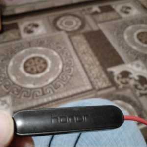 Продам наушники хонор Model:AM61