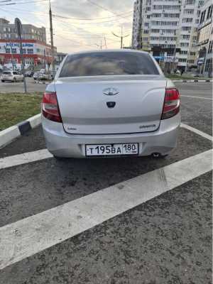 Продаётся авто Лада Гранта 2012г