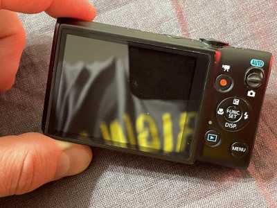  Canon Ixus 133