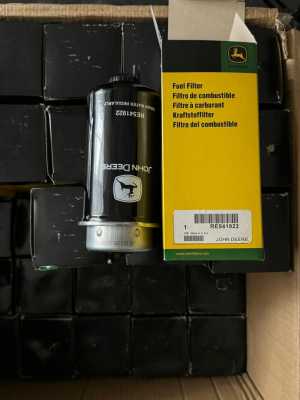 Фильтр топливный John Deere (Джон дир) RE541922