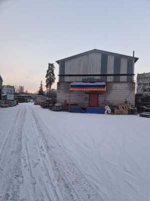 Продам 2х этажное здание 38х12х5 м кирпичное под разбор с вывозом.