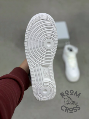 Зимние Nike Air Force 1 Mid 07 LV8 41,42,45 EU