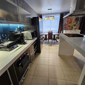 2-к квартира, 80 м2 с сауной