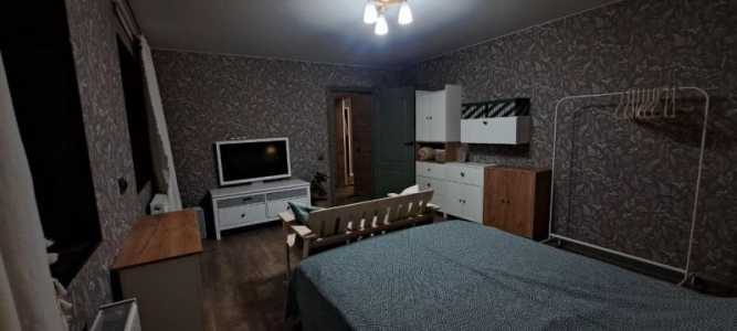 Дом посуточно р-н Таксопарка, ТЦ Аврора