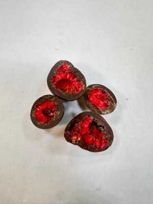 Малина в шоколаде