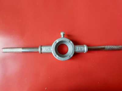 Держатель плашки новый